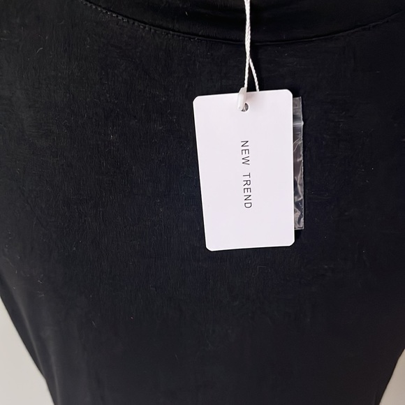 NWT black dress size medium with buttons - Picture 4 of 7